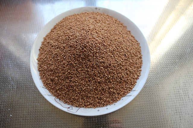 果殼濾料在油田含油污水中除油效果用實(shí)力說(shuō)話